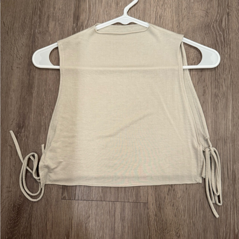 AYAI Cream Sleeveless Tie-Side Top